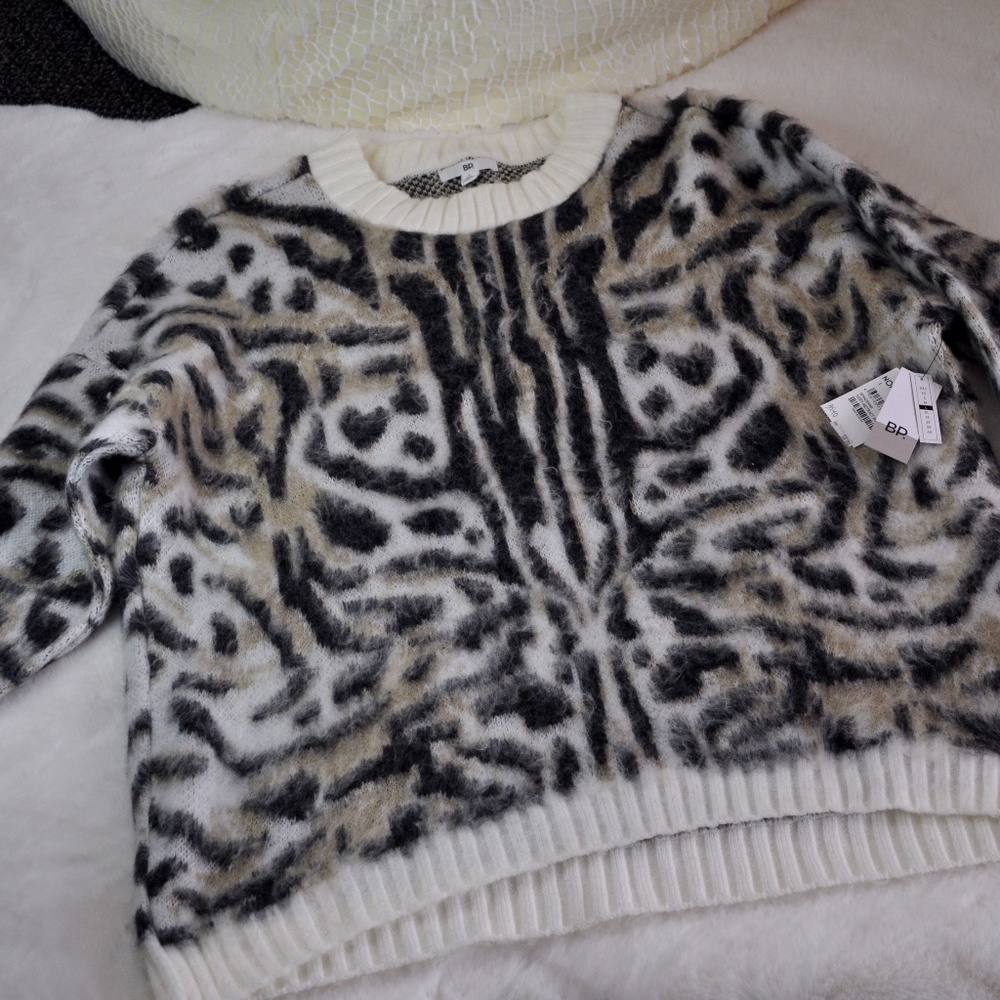BP leopard print sweater
